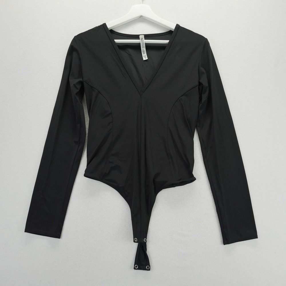 Free People Movement Black Long Sleeve V-Neck Bodysuit Size Medium Contour Seam